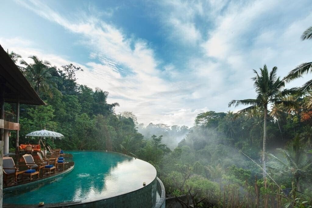 Hotel Natya Resort Ubud 5*