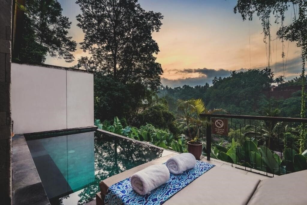 Hotel Amora Ubud Boutique Villas 4*