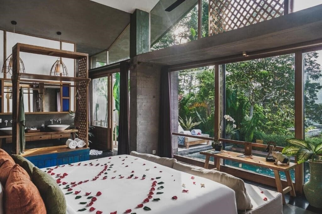 Zdjęcie Amora Ubud Boutique Villas 4*
