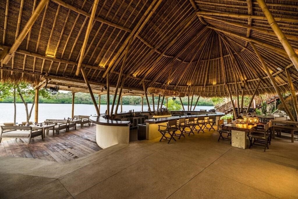 Zdjęcie Menjangan Dynasty Resort 4*