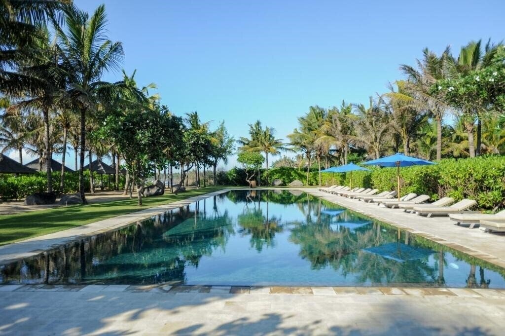 Hotel Komaneka At Keramas Beach 5*