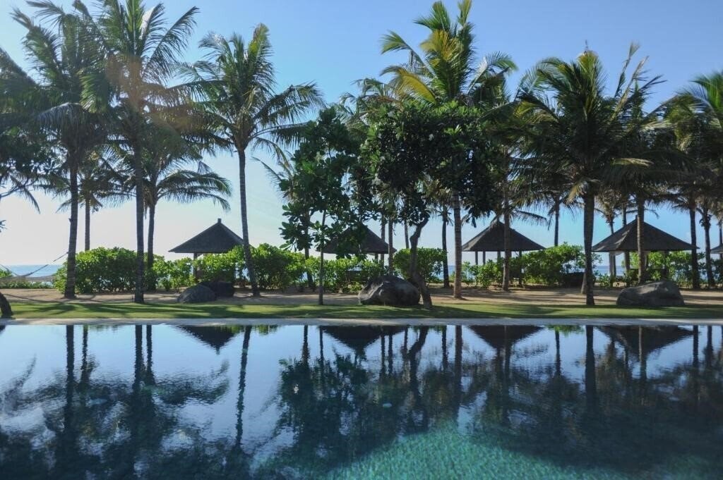 Zdjęcie Komaneka At Keramas Beach 5*