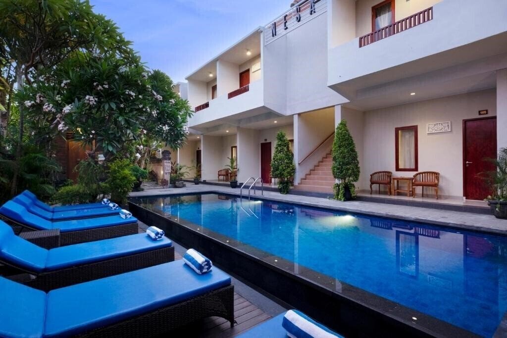 Hotel Nesa Sanur 3*