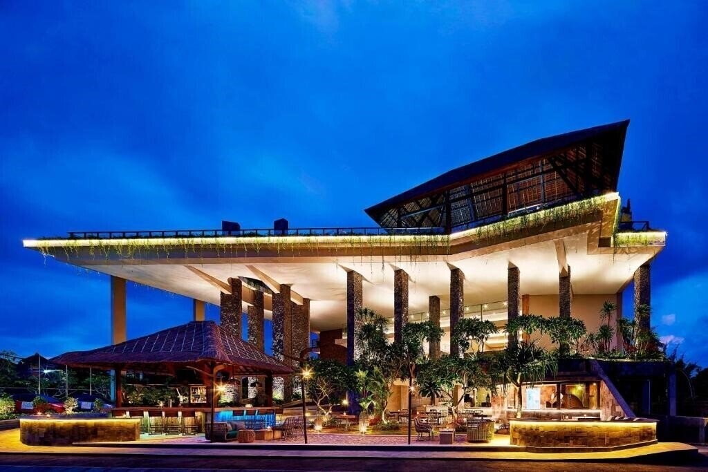 Zdjęcie Four Points by Sheraton Kuta 4*