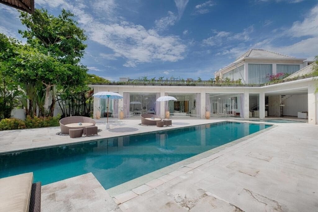 Zdjęcie Kutus Kutus Canggu Villa 3*