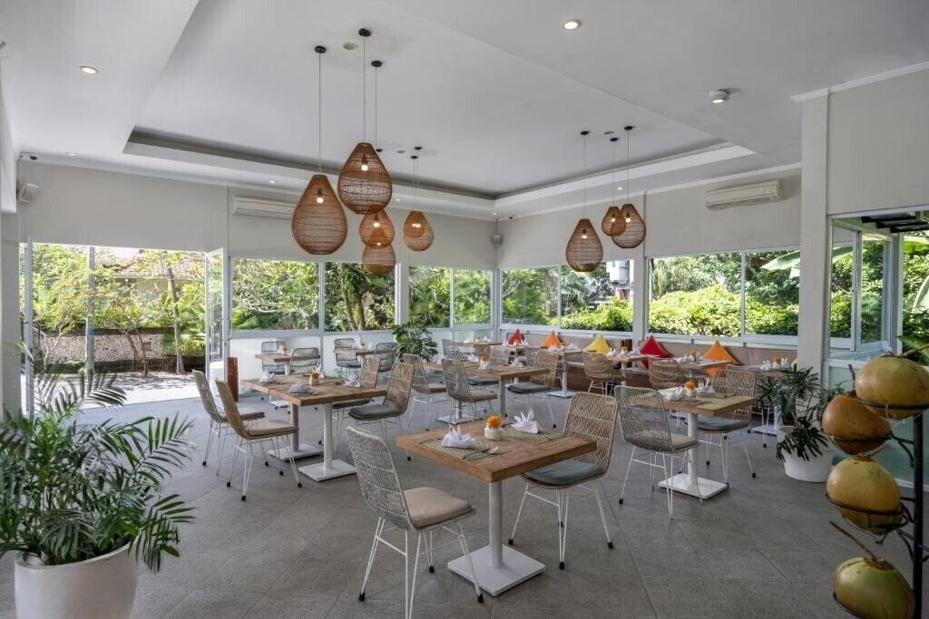 Zdjęcie Tapa Tepi Kali Hotel 3*