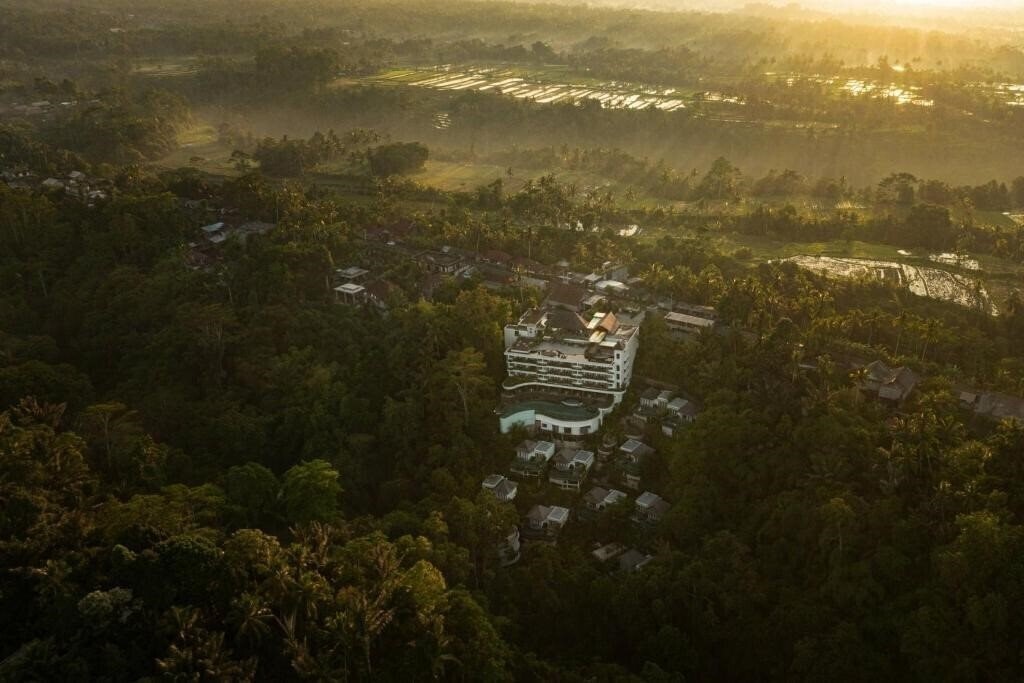 Готель Cicada Luxury Resort Ubud 5*