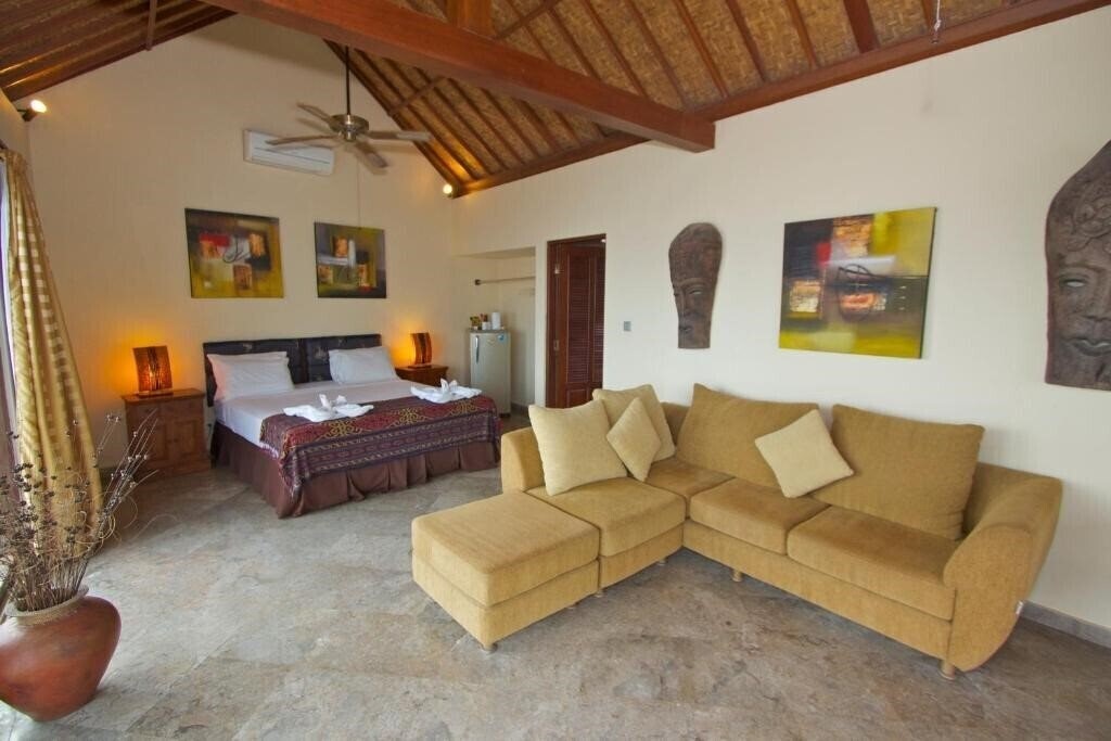 Zdjęcia Bayshore Villas Candi Dasa 4*