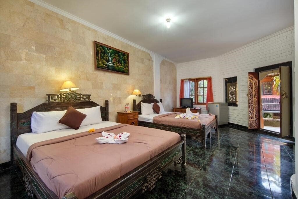 Zdjęcia Hotel Lumbung Sari Legian 4*