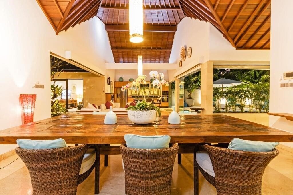 Zdjęcie Villa Karang Berawa 4*