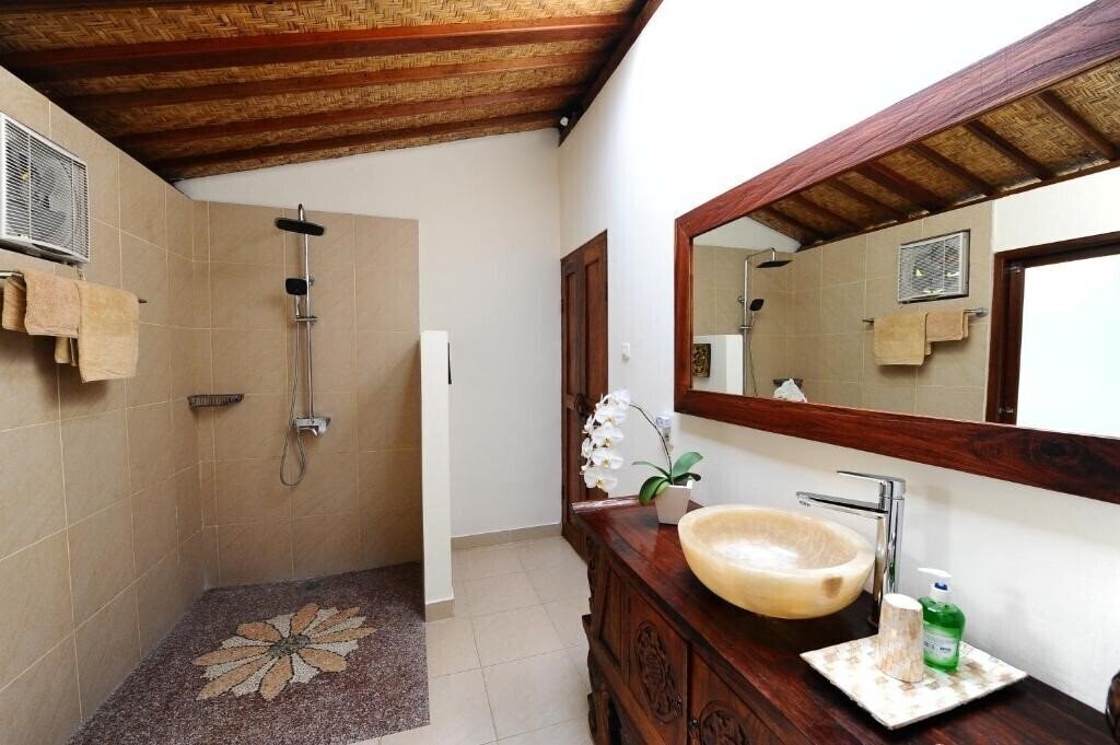 Zdjęcie Villa Paradise Beach 4*