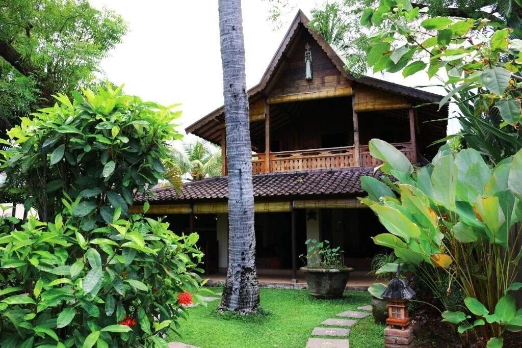 Zdjęcie Lovina Beachhouse Villas 4*