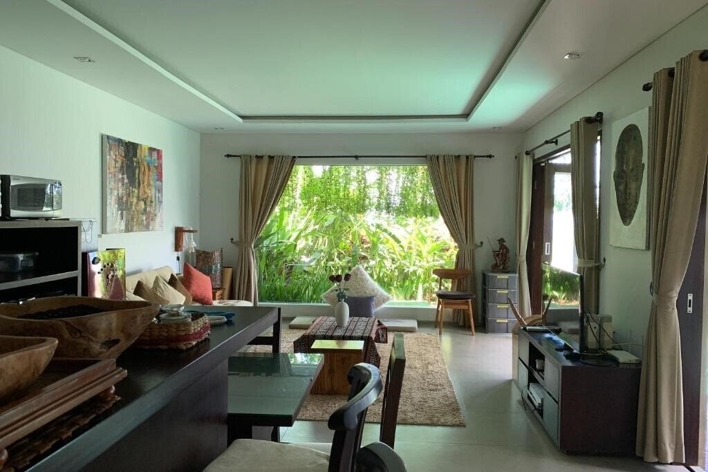 Фото The Ocean Views Luxury Villas & Apartment 4*