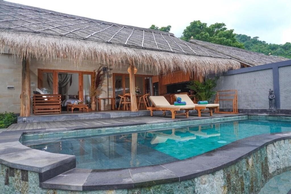 Отель Ayunan Beach Villas Amed 4*