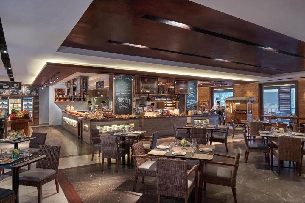 Zdjęcie Courtyard Marriott Seminyak 4*