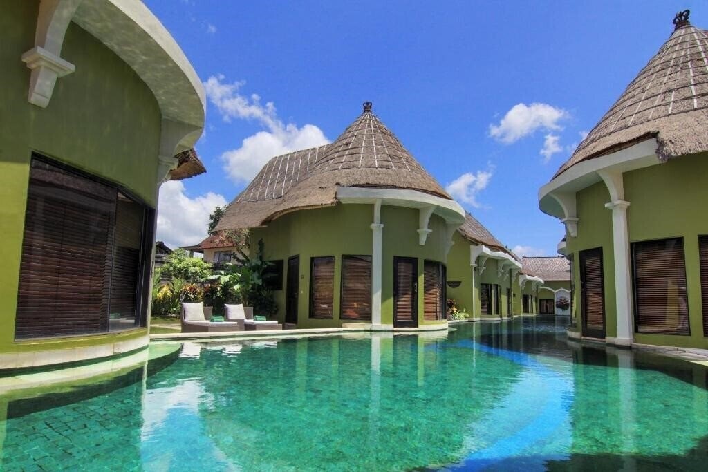 Hotel Villa Seminyak Estate & SPA 4*