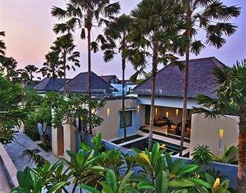 Готель The Seminyak Suite Private Villa 4*