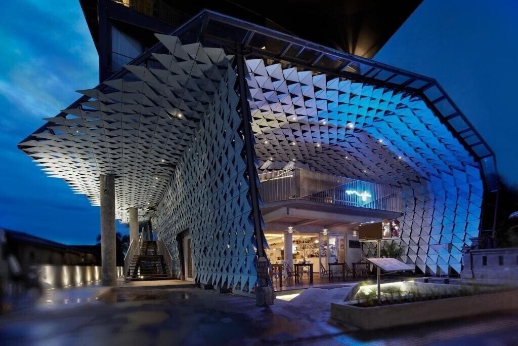 Hotel Ize Seminyak 4*