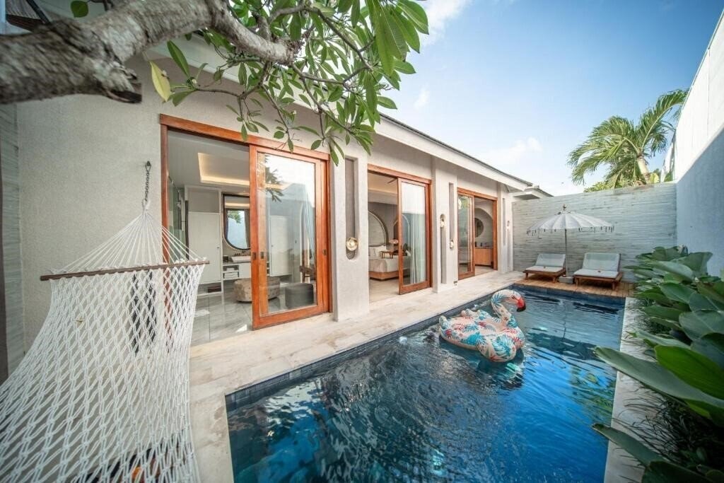 Готель Astera Seminyak **** 4*