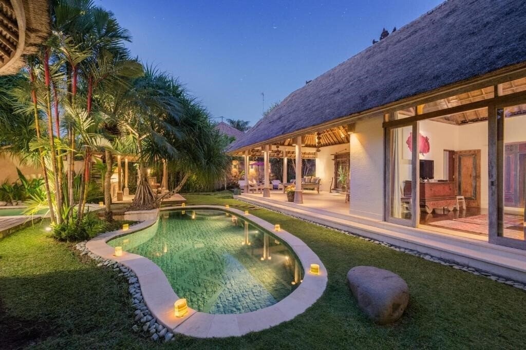 Hotel Villa Tirta Naga Bali 4*
