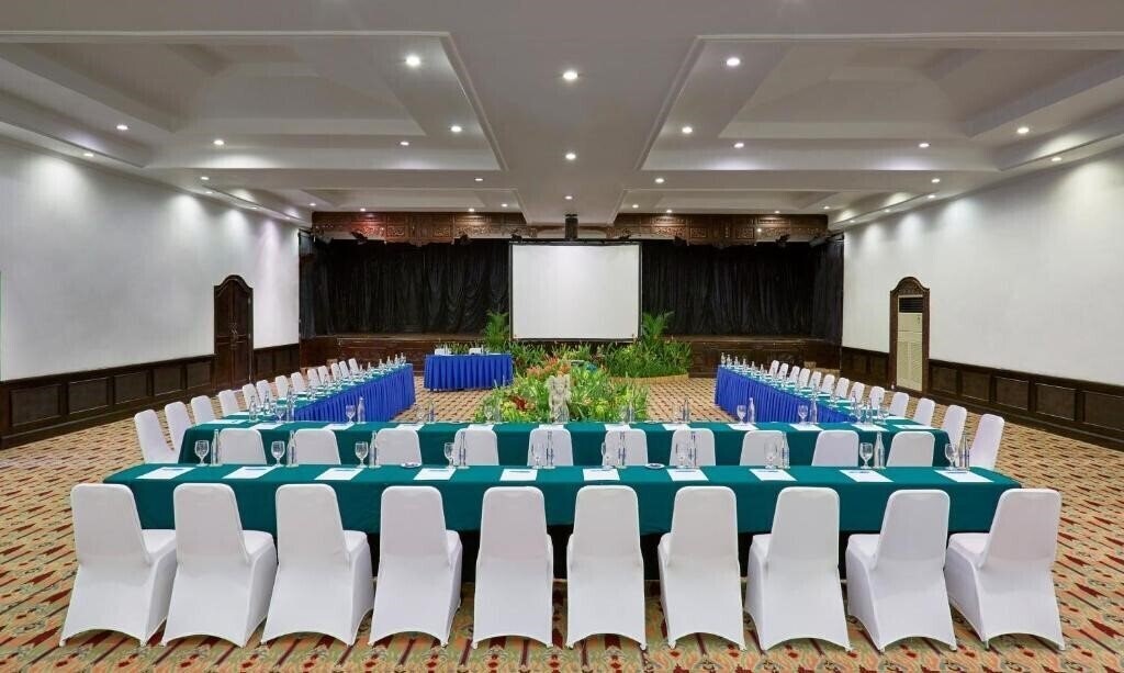 Зображення Sol by Melia Bali Benoa (ex. Sol Beach House Benoa) 4*