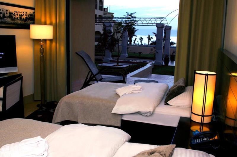 Фото Radisson Blue Tala Bay Resort 5*