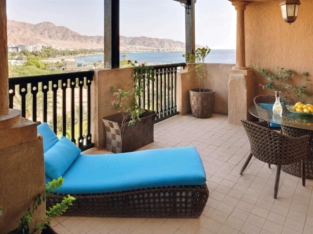 Картинка Movenpick Resort & Residence Aqaba 5*