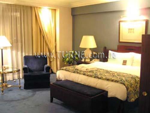 Готель Sheraton Hotel 5*