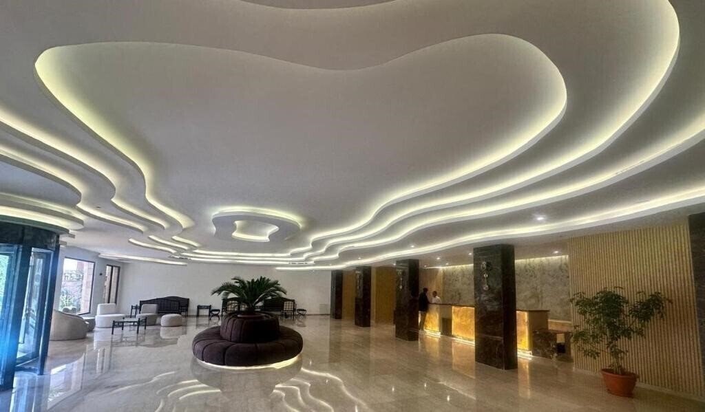 Готель Petra Palace 3*