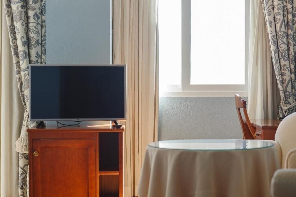 Картинка Hotel Restaurante Emilio 3*