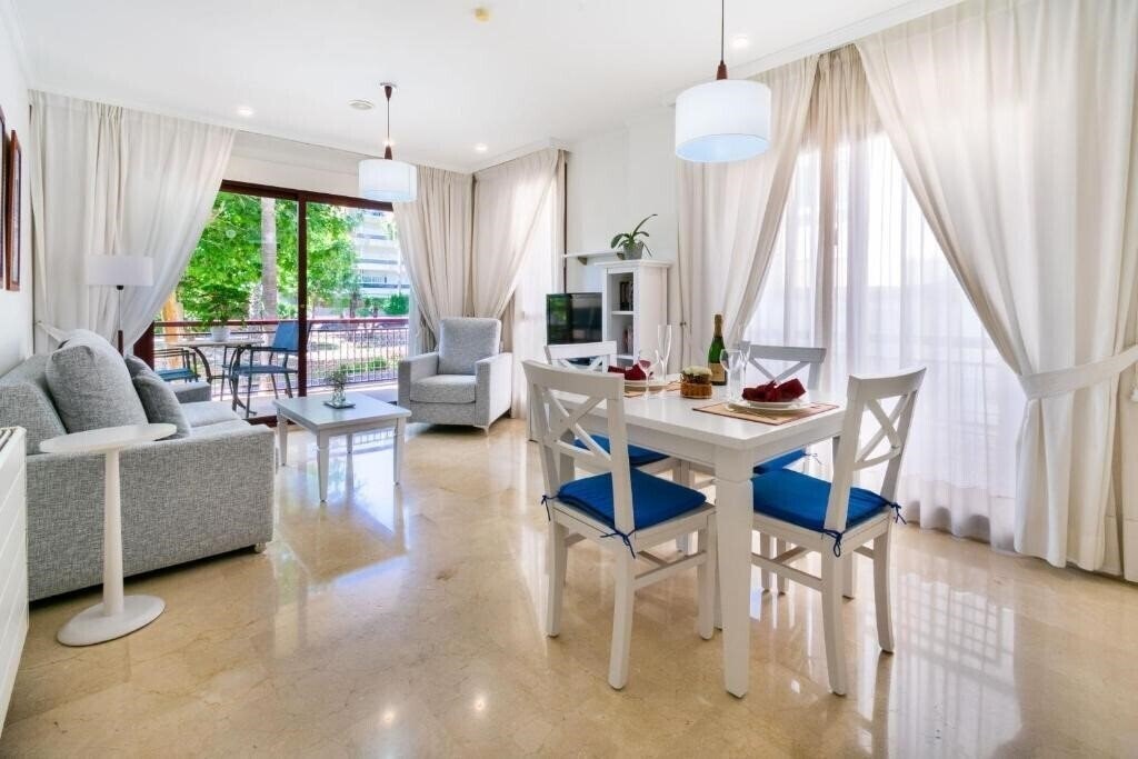Готель Apartamentos Albir Confort - Golf Apart 3*