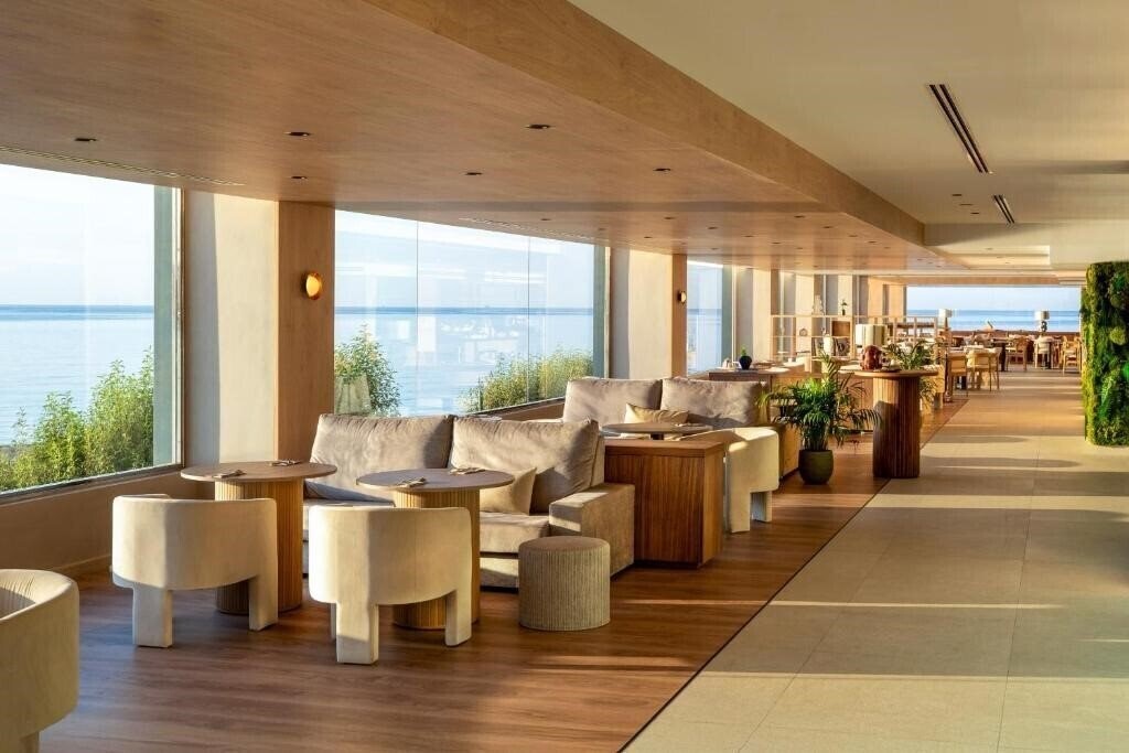 Фотографія Innside by Melia Alicante Porta Maris 4*