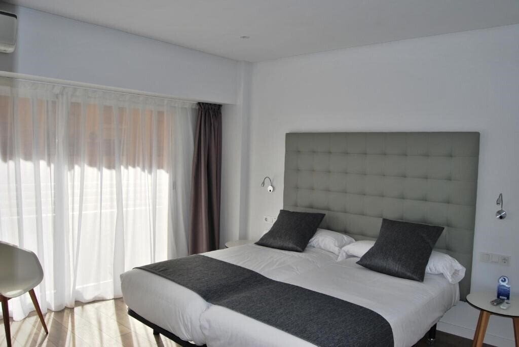 Hotel Estudiotel Alicante 2*