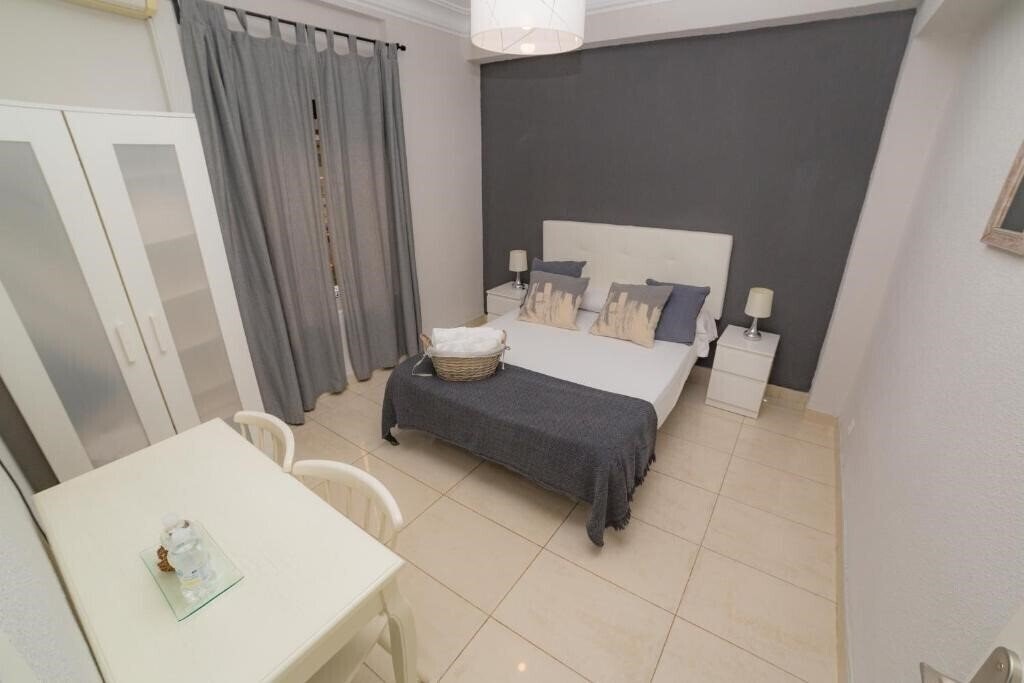 Hotel Old Town Alicante 3*