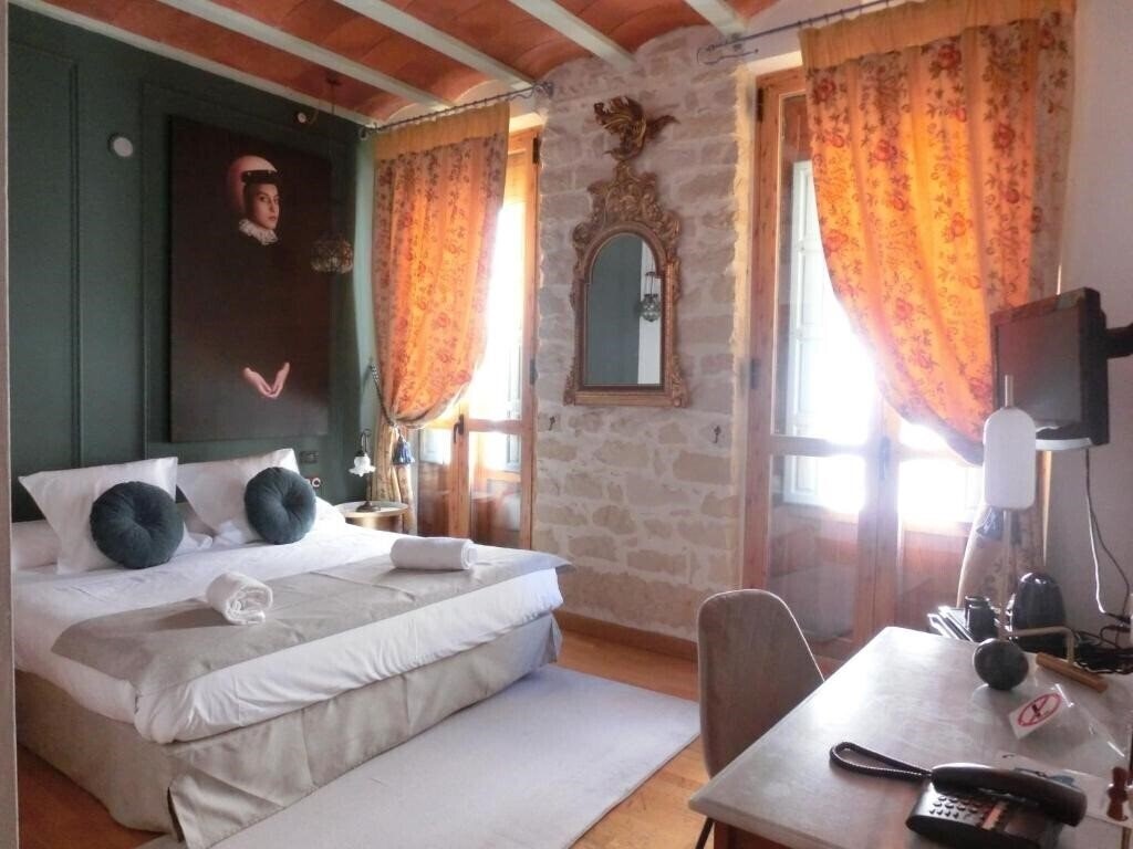 Obraz Les Monges Palace Boutique (ex. Hostal Les Monges Palace) 3*