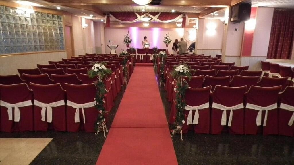 Zdjęcie Hotel Reconquista 3*