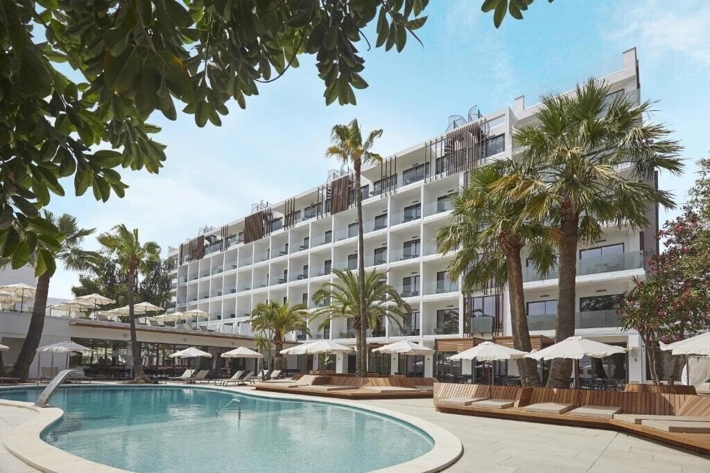 Zdjęcie Bordoy Alcudia Port Suites 4*