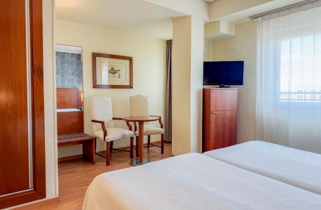 Отель Torreluz Apartamentos 2*