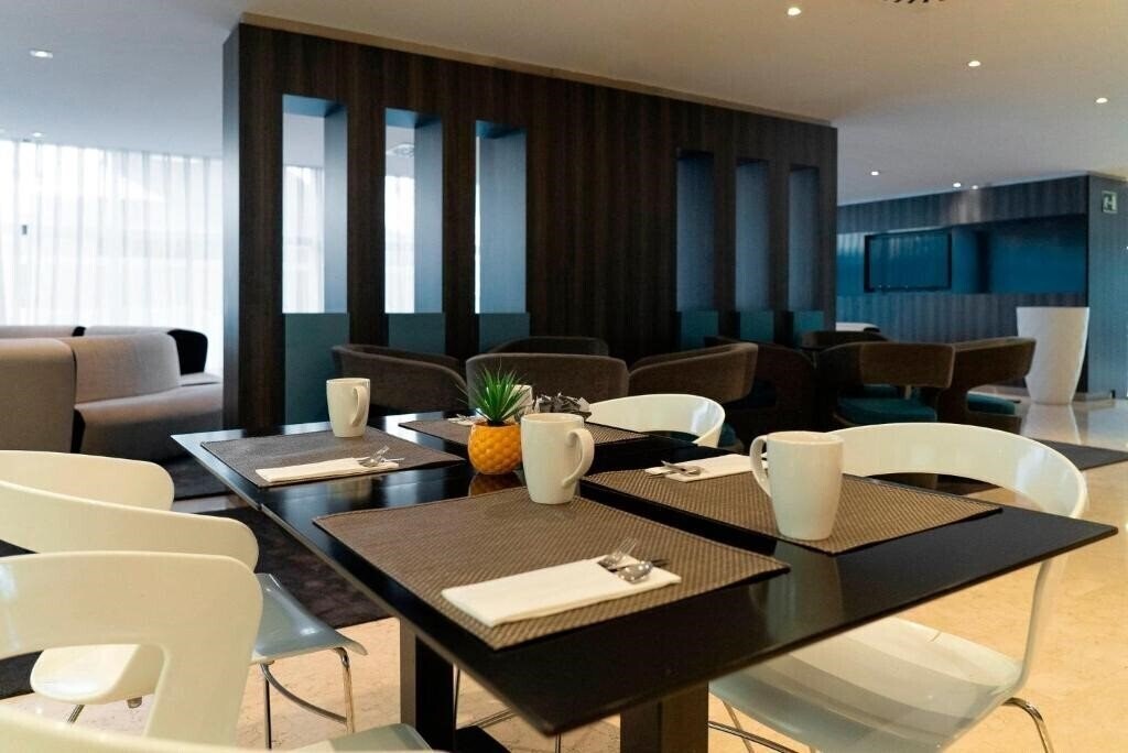 Фотографія Sercotel Cordoba Medina Azahara 3*