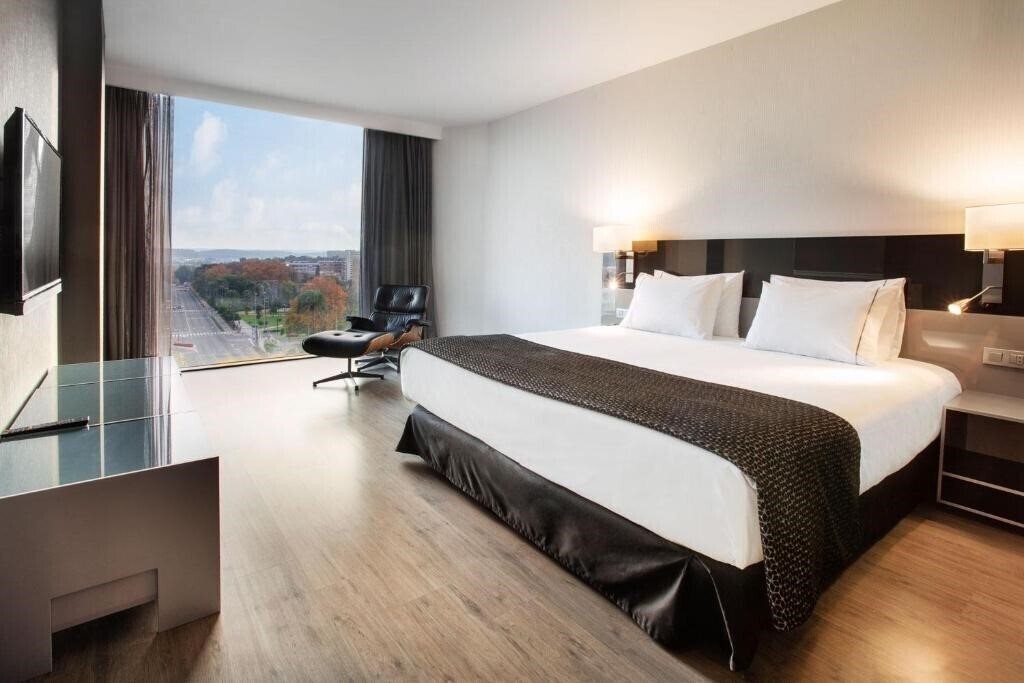 Отель Eurostars Palace 5*