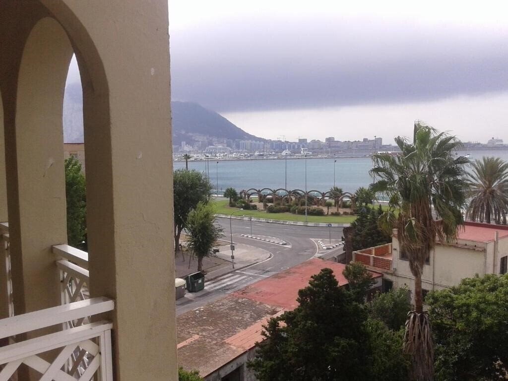 Zdjęcie Ac Hotel By Marriott La Linea (ex. Ac Hotel La Linea) 3*