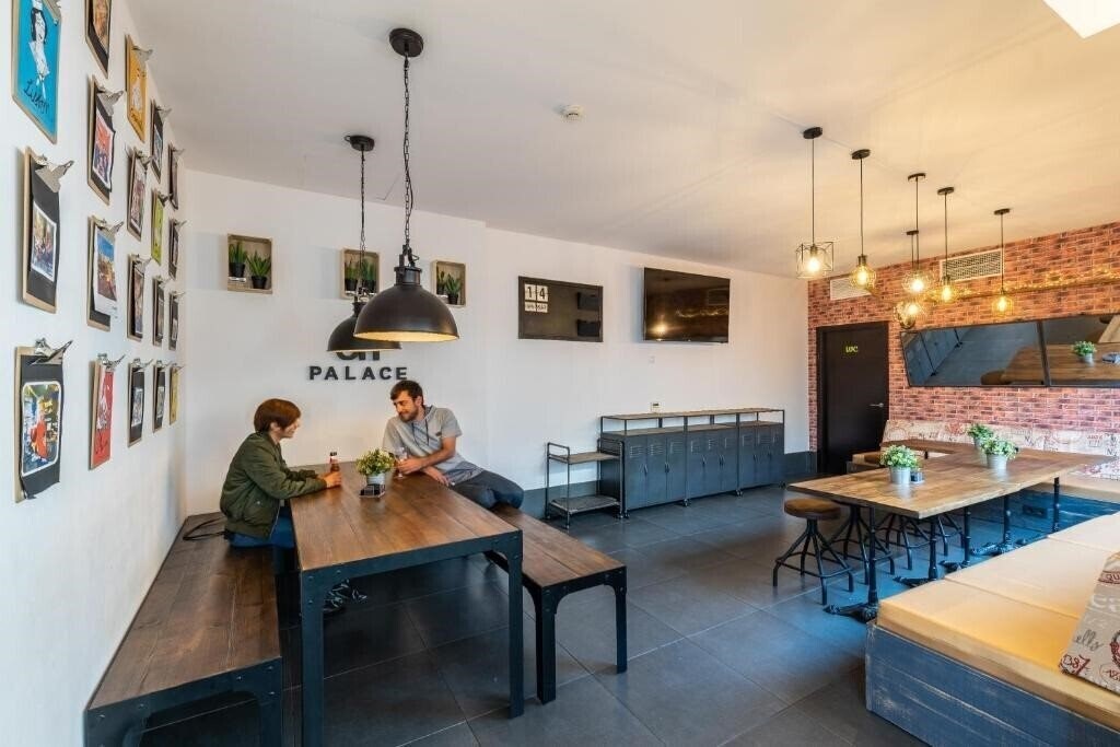 Zdjęcie Oasis Backpackers' Palace 3*