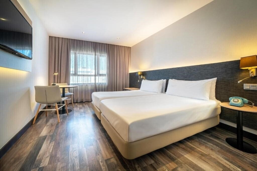 Hotel Hotel Cadiz Paseo Del Mar Affiliated By Melia 4*