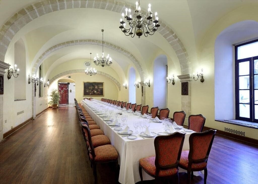 Фотография Crisol Monasterio de San Miguel (ex. Monasterio San Miguel) 4*