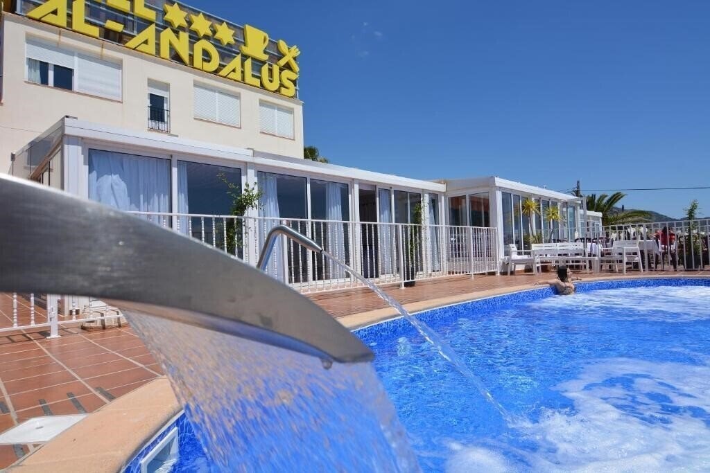 Готель Al Andalus Nerja 3*