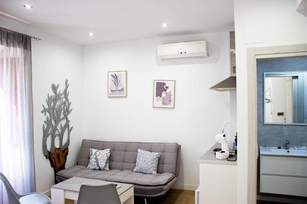 Фотографія Apartamentos Turisticos Don Juan 2*