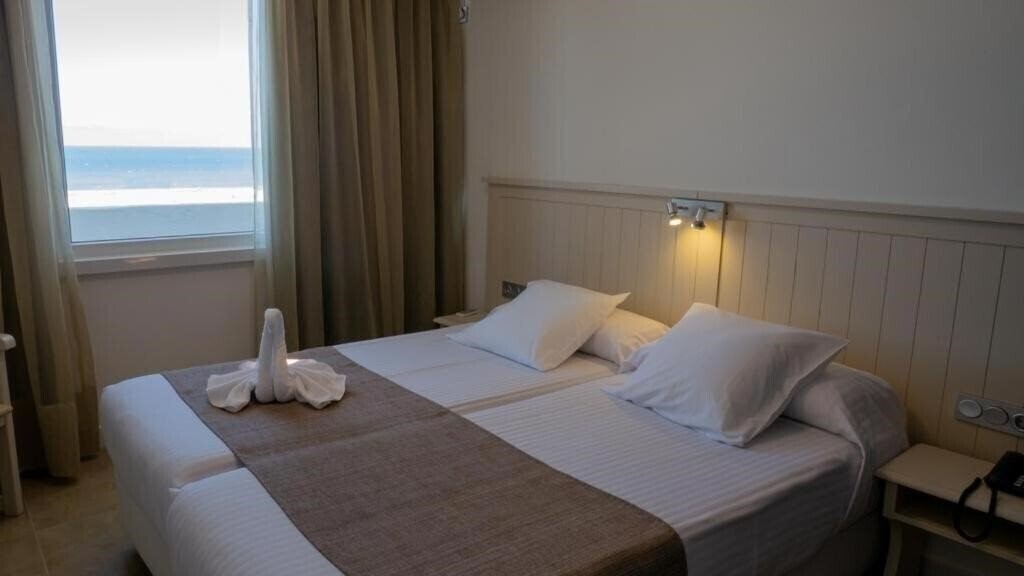 Фото Apartamentos Turisticos Flamero (ex. Flamero Aparthotel, Hotel Flamero, Hotel Apartamento Flamero) 3*