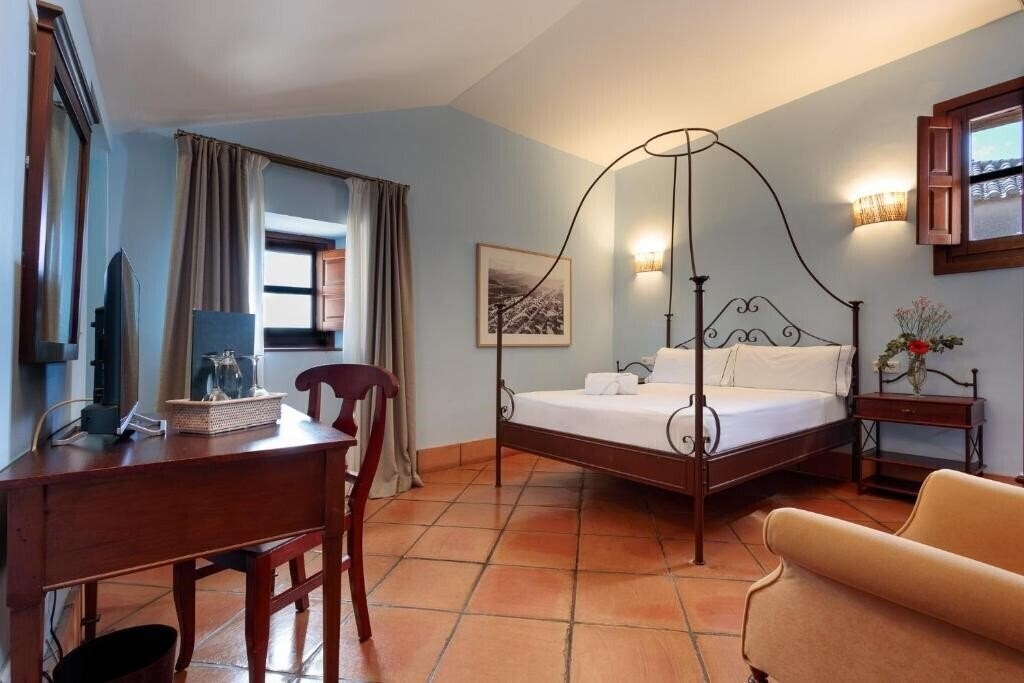 Изображение Hotel Tugasa Castillo De Castellar (ex. Castillo De Castellar) 3*