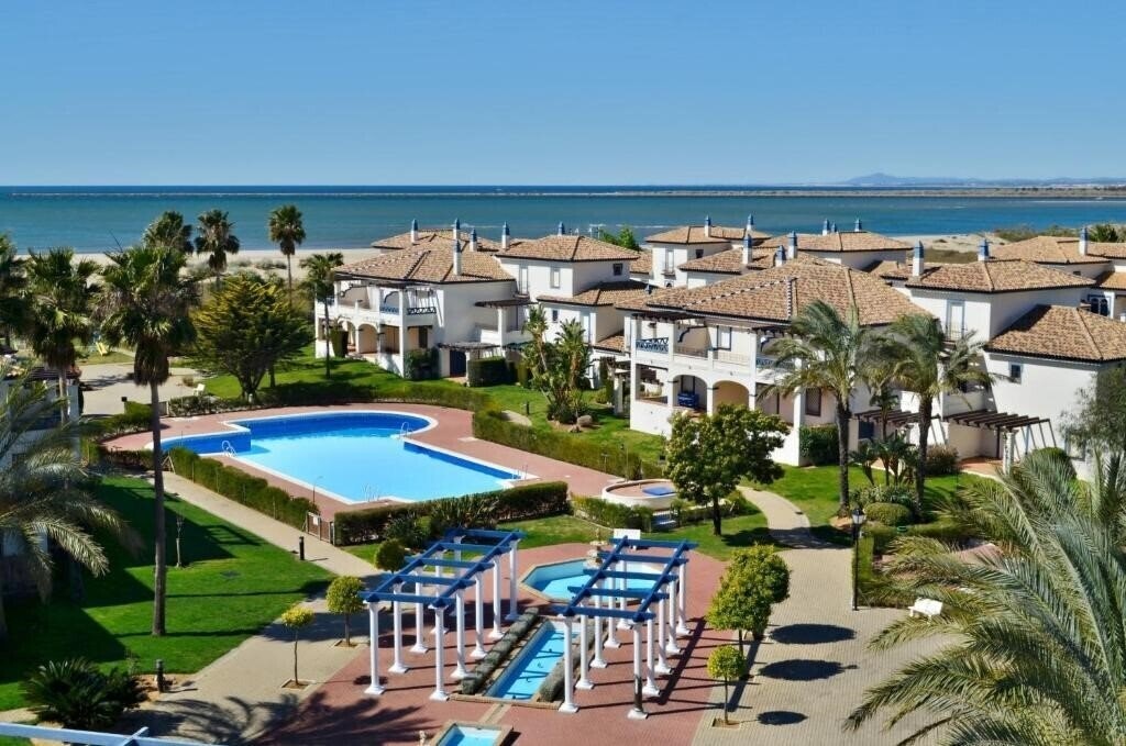 Hotel Apartamentos Leo San Bruno 2*