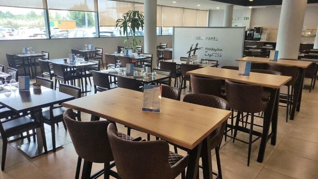Картинка Holiday Inn Express Campo de Gibraltar Barrios 3*